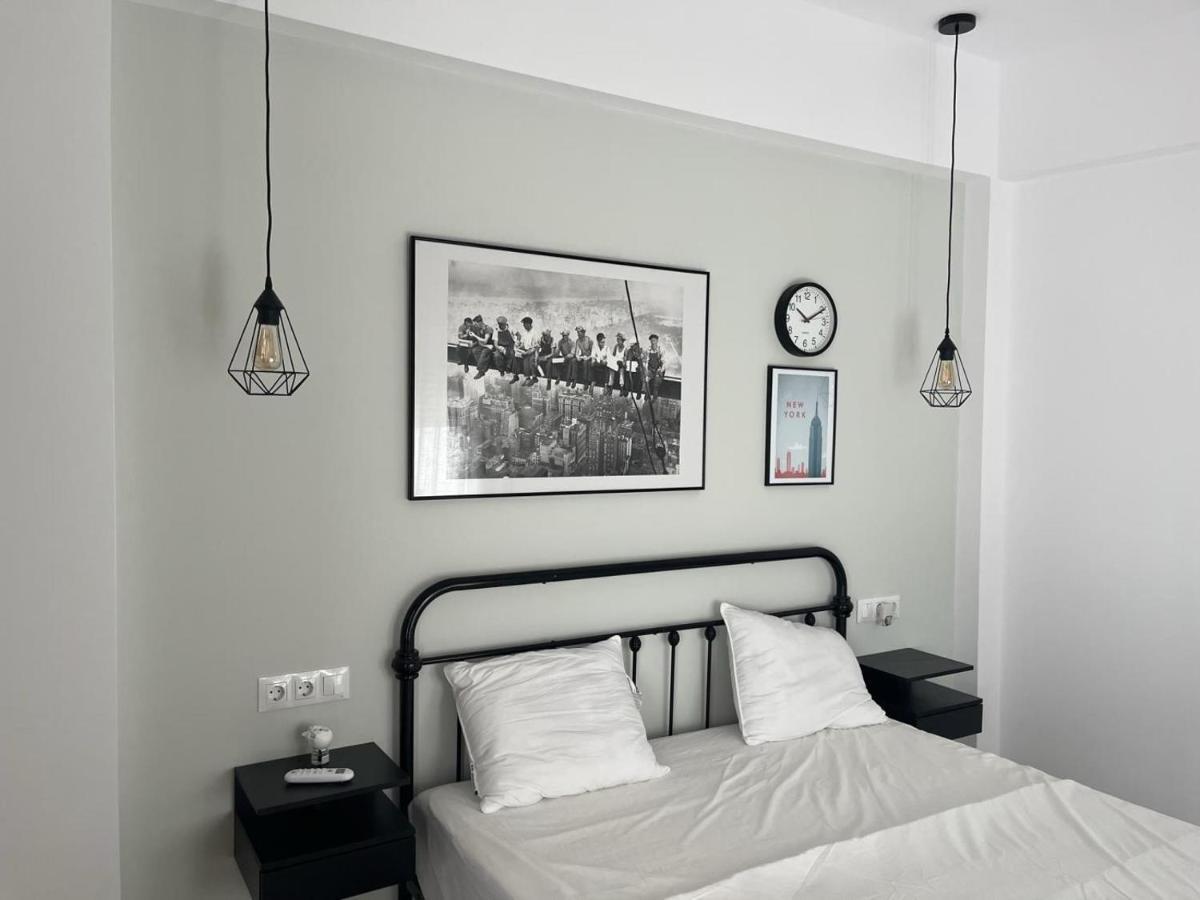 Апартаменты Cd-P Loft, New Charming Loft With Private Patio, Center, Quite Neighborhood Малага Экстерьер фото